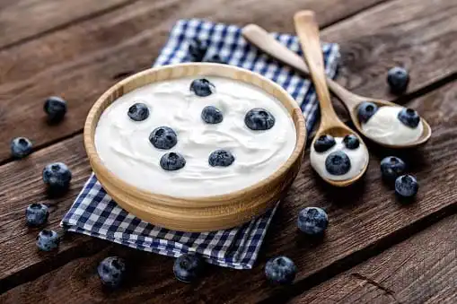 blueberries in yogurt